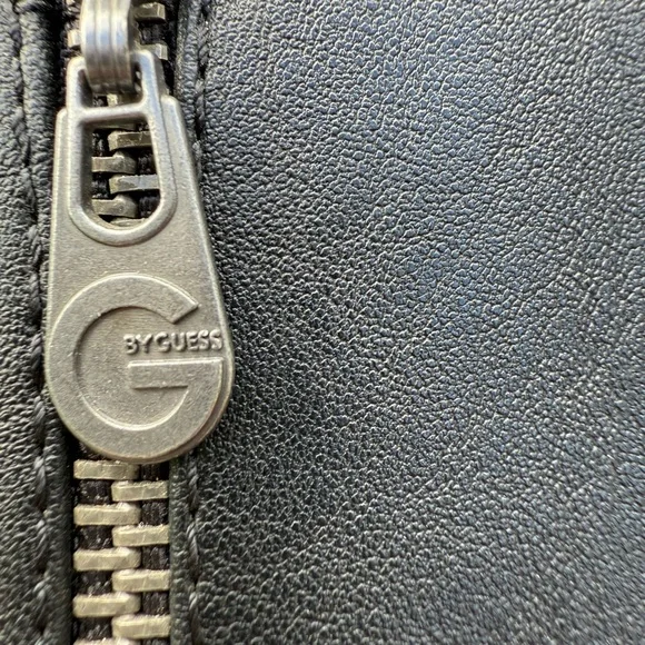 G by Guess Black Over the Knee Boots Sleek Leather Design True to Size - Picture 6 of 6